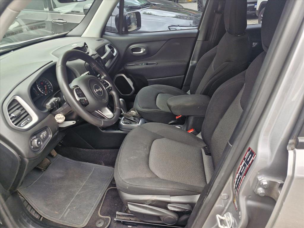 RENEGADE 1.8 16V FLEX SPORT 4P AUTOMÁTICO10