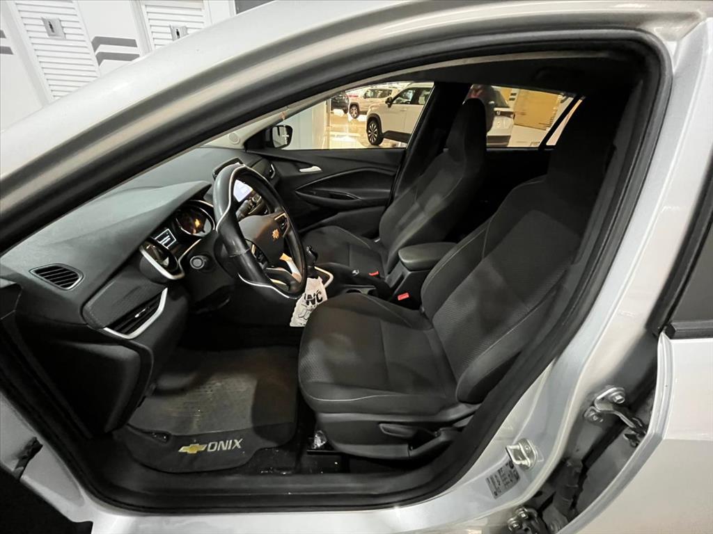 ONIX 1.0 TURBO FLEX LTZ MANUAL9