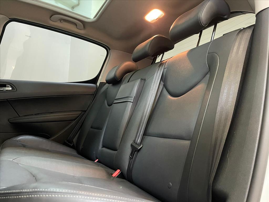 Peugeot-308-1.6 GRIFFE THP 16V FLEX 4P AUTOMÁTICO