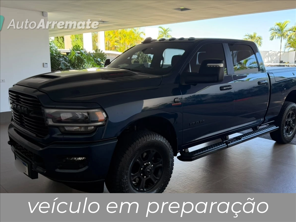 2500 6.7 I6 TURBO DIESEL LARAMIE NIGHT EDITION CD 4X4 AUTOMÁTICO