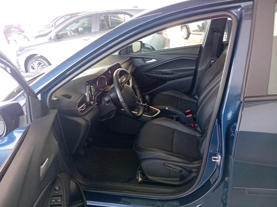 Chevrolet Onix 1.0 Flex 100 Anos Manual - foto 12
