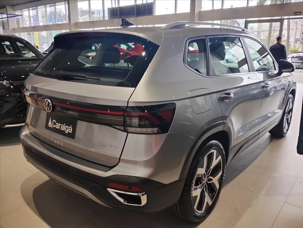 TAOS 1.4 250 TSI TOTAL FLEX HIGHLINE AUTOMÁTICO5