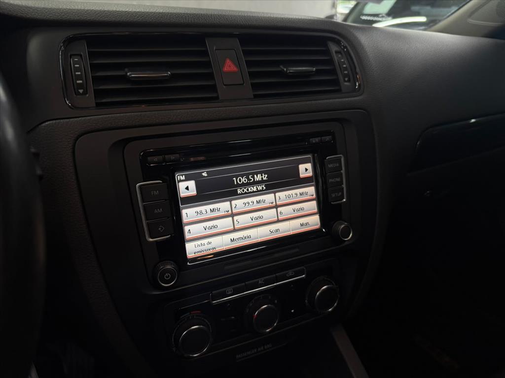 JETTA 2.0 COMFORTLINE FLEX 4P MANUAL9
