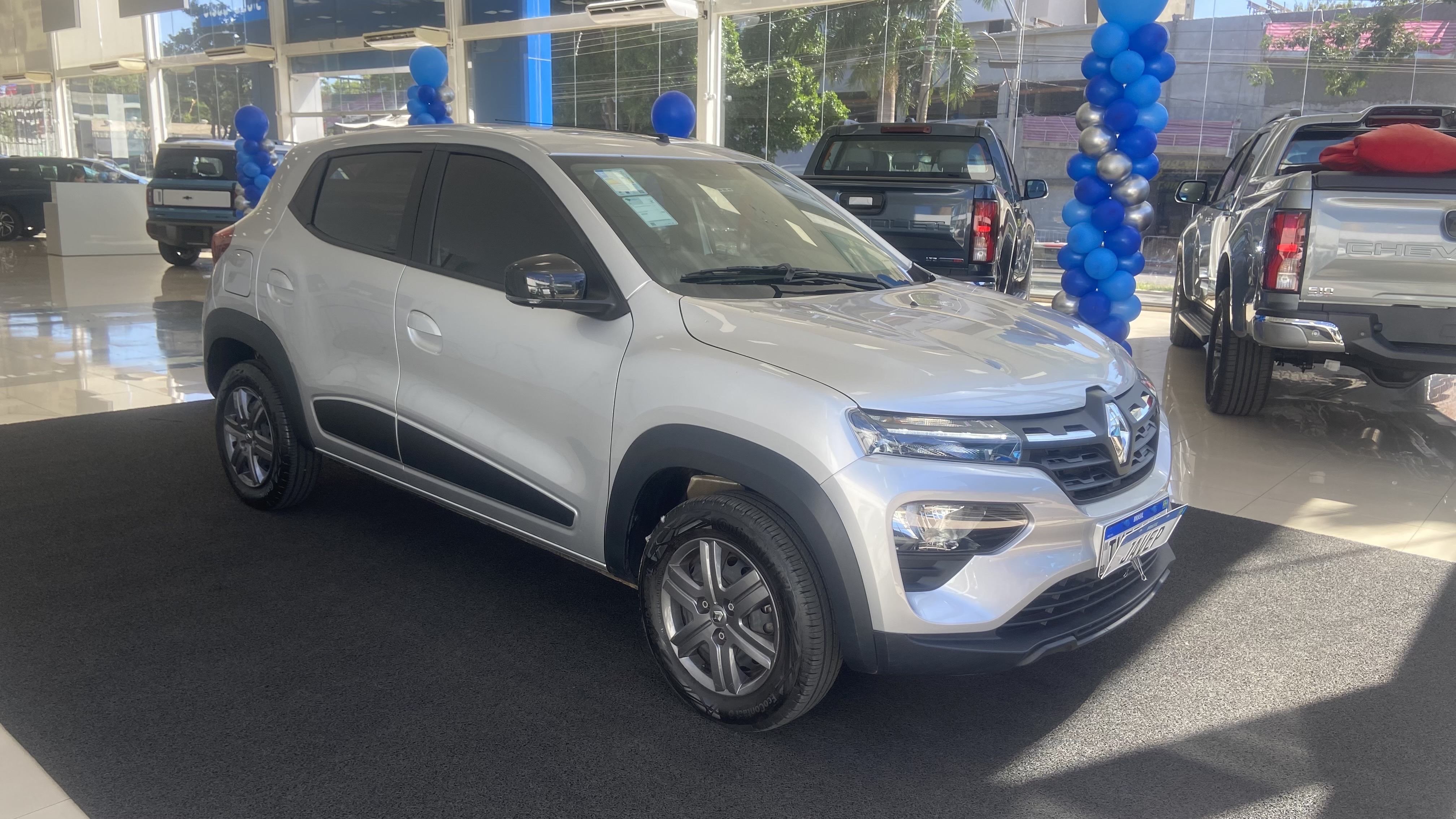 Renault-KWID-1.0 12V SCE FLEX INTENSE MANUAL