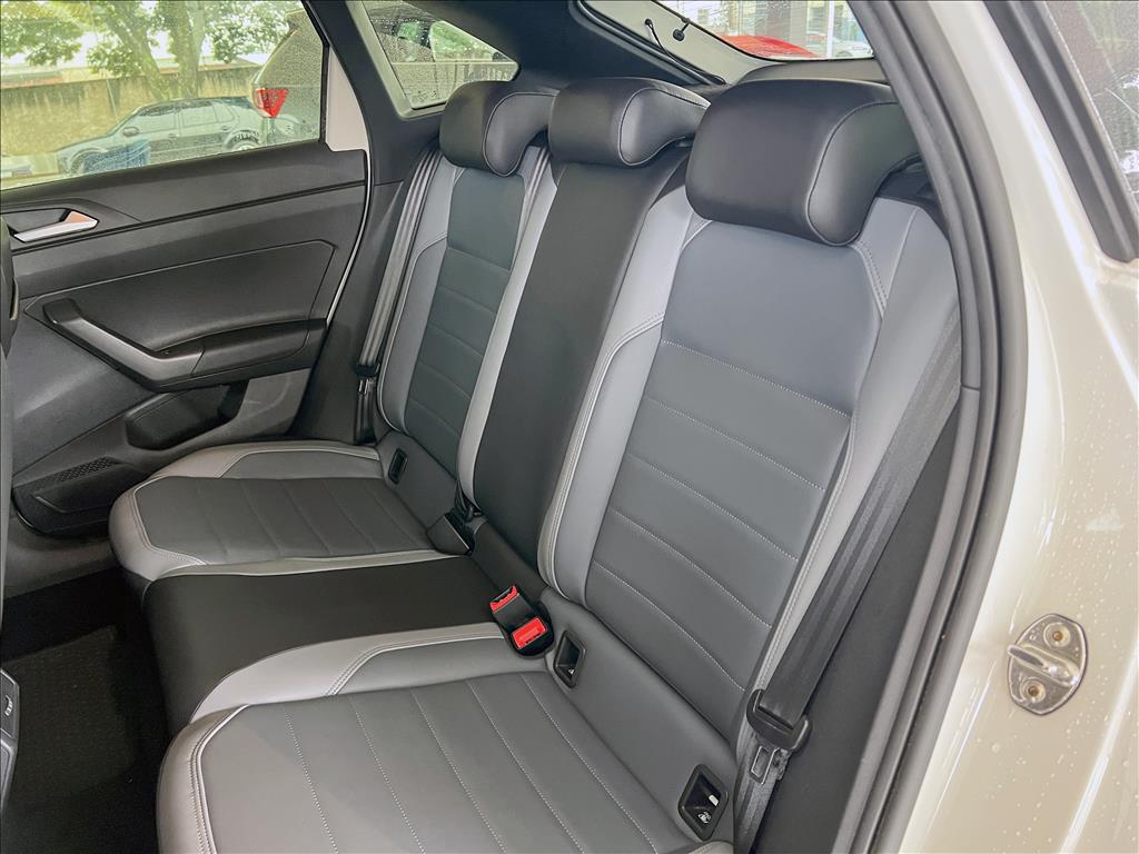 NIVUS 1.0 200 TSI TOTAL FLEX HIGHLINE AUTOMÁTICO17