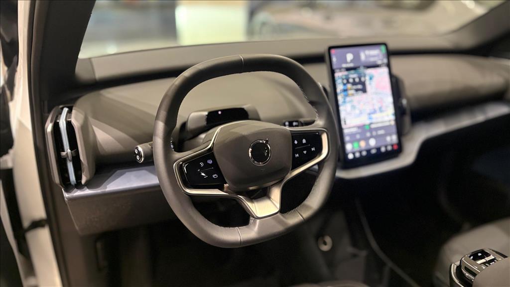 EX30 69 KW ELÉTRICO CORE3