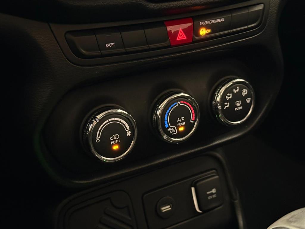 RENEGADE 1.8 16V FLEX 4P AUTOMÁTICO9