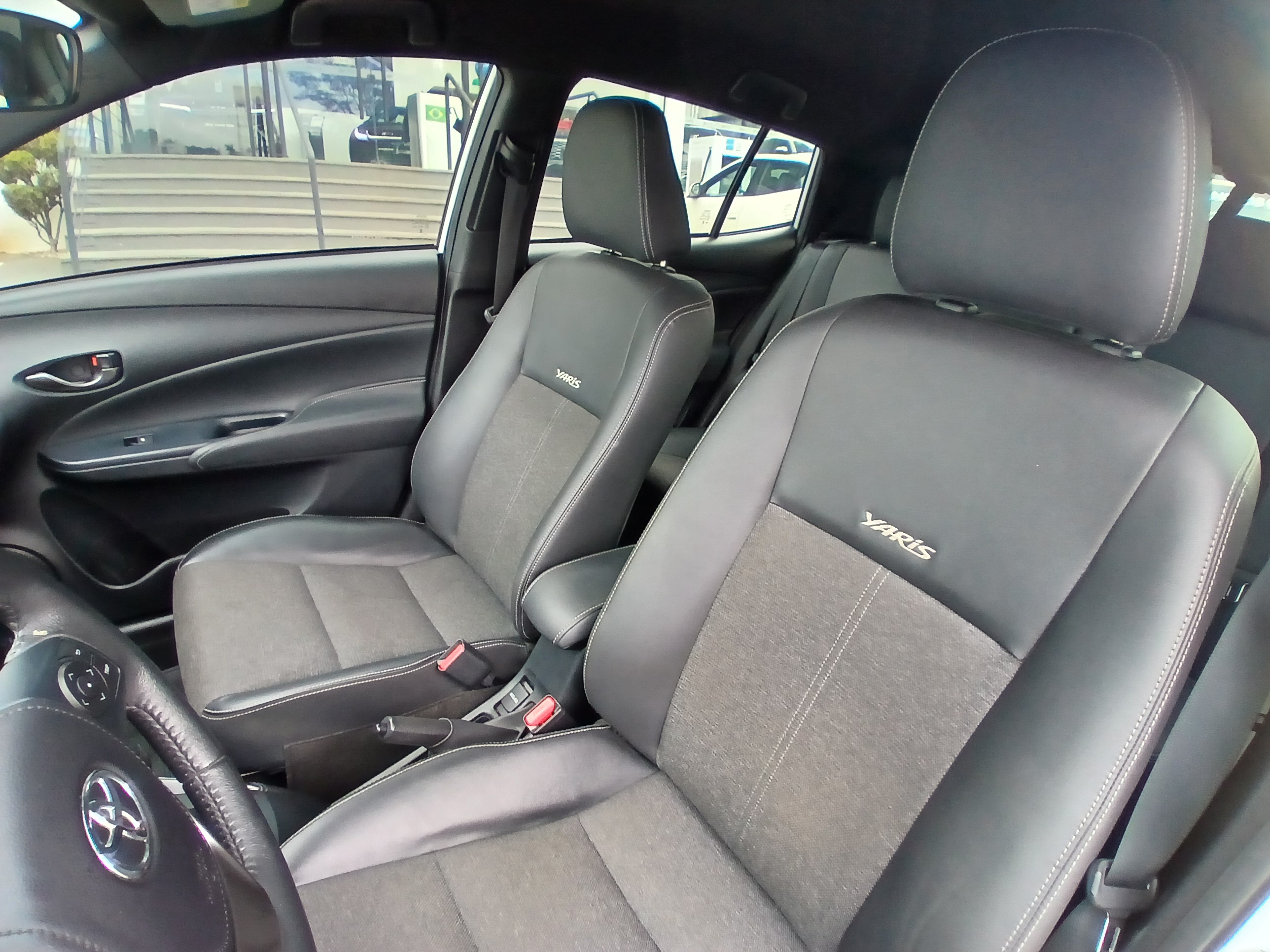 YARIS 1.5 16V FLEX XS MULTIDRIVE9