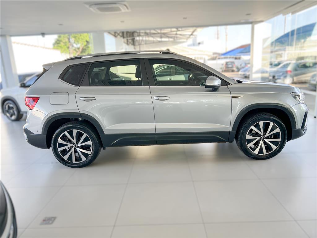 TAOS 1.4 250 TSI TOTAL FLEX HIGHLINE AUTOMÁTICO3
