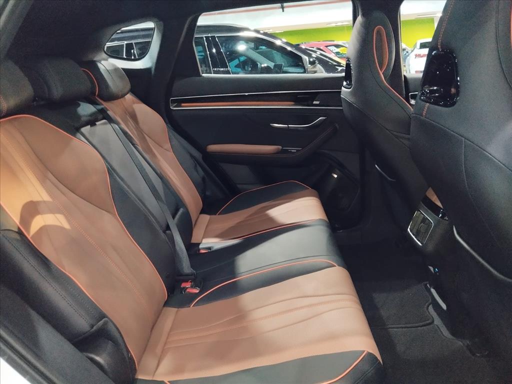 SONG PLUS PREMIUM 1.5 DM-I TURBO HÍBRIDO AWD AUTOMÁTICO16