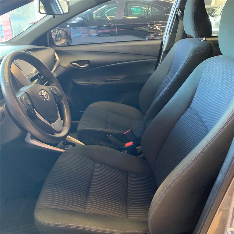 YARIS 1.5 16V FLEX XL PLUS CONNECT MULTIDRIVE8
