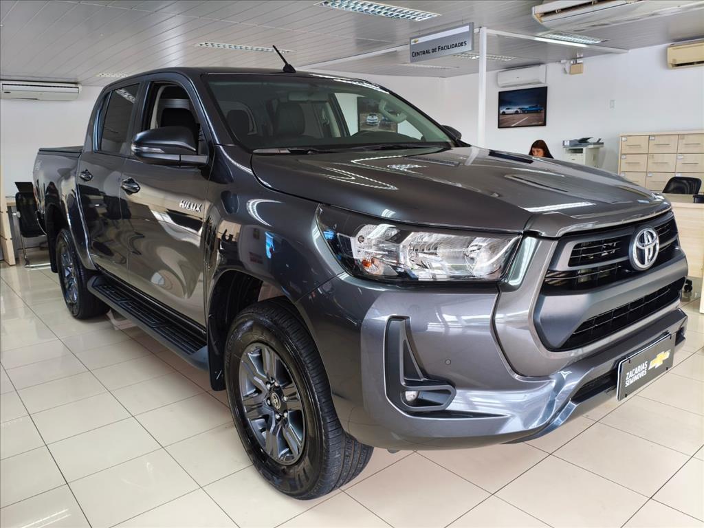 HILUX 2.8 D-4D TURBO DIESEL CD SR 4X4 AUTOMÁTICO1