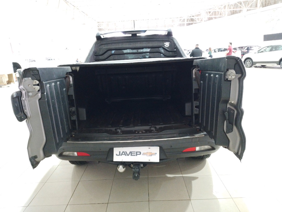 Fiat-TORO-2.0 16V TURBO DIESEL FREEDOM 4WD AT9