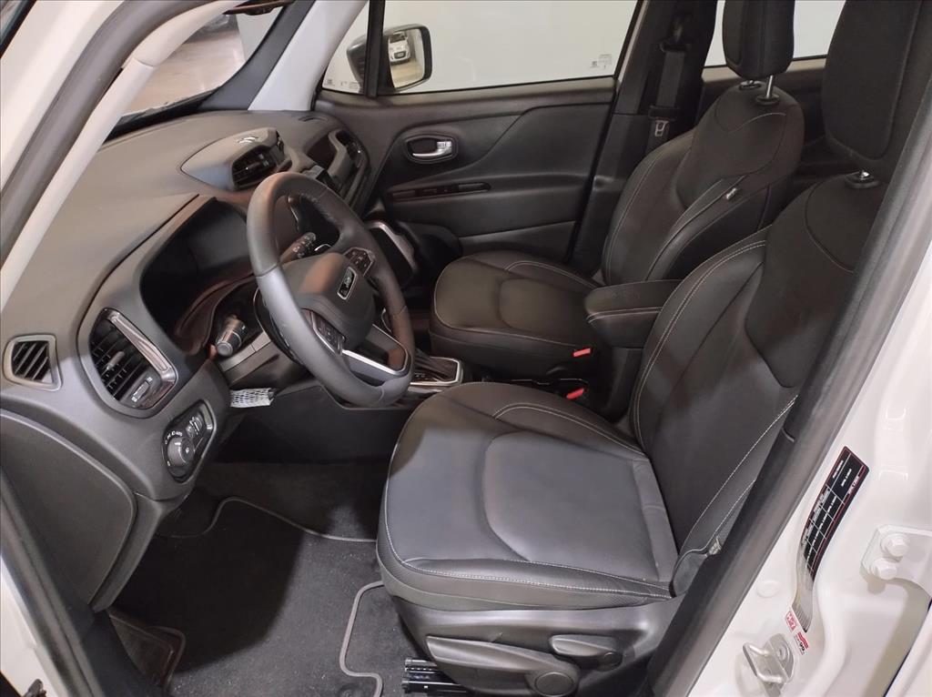 RENEGADE 1.3 T270 TURBO FLEX LONGITUDE AT68