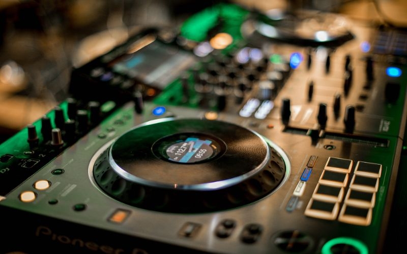 Unlocking Ai Music Production: A New Era