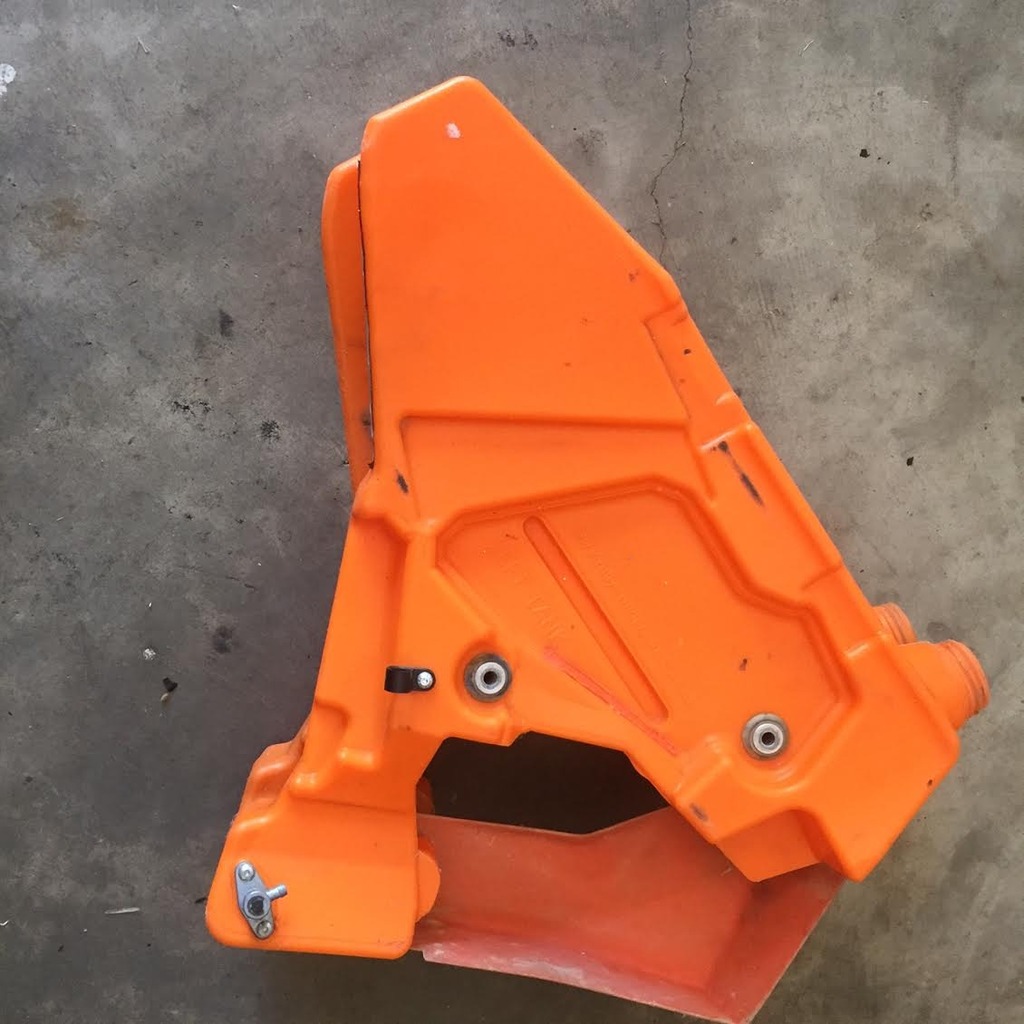 rally raid fuel tank ktm 690