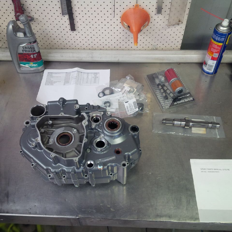 KTM 690 SMC engine rebuild Page 7 Adventure Rider