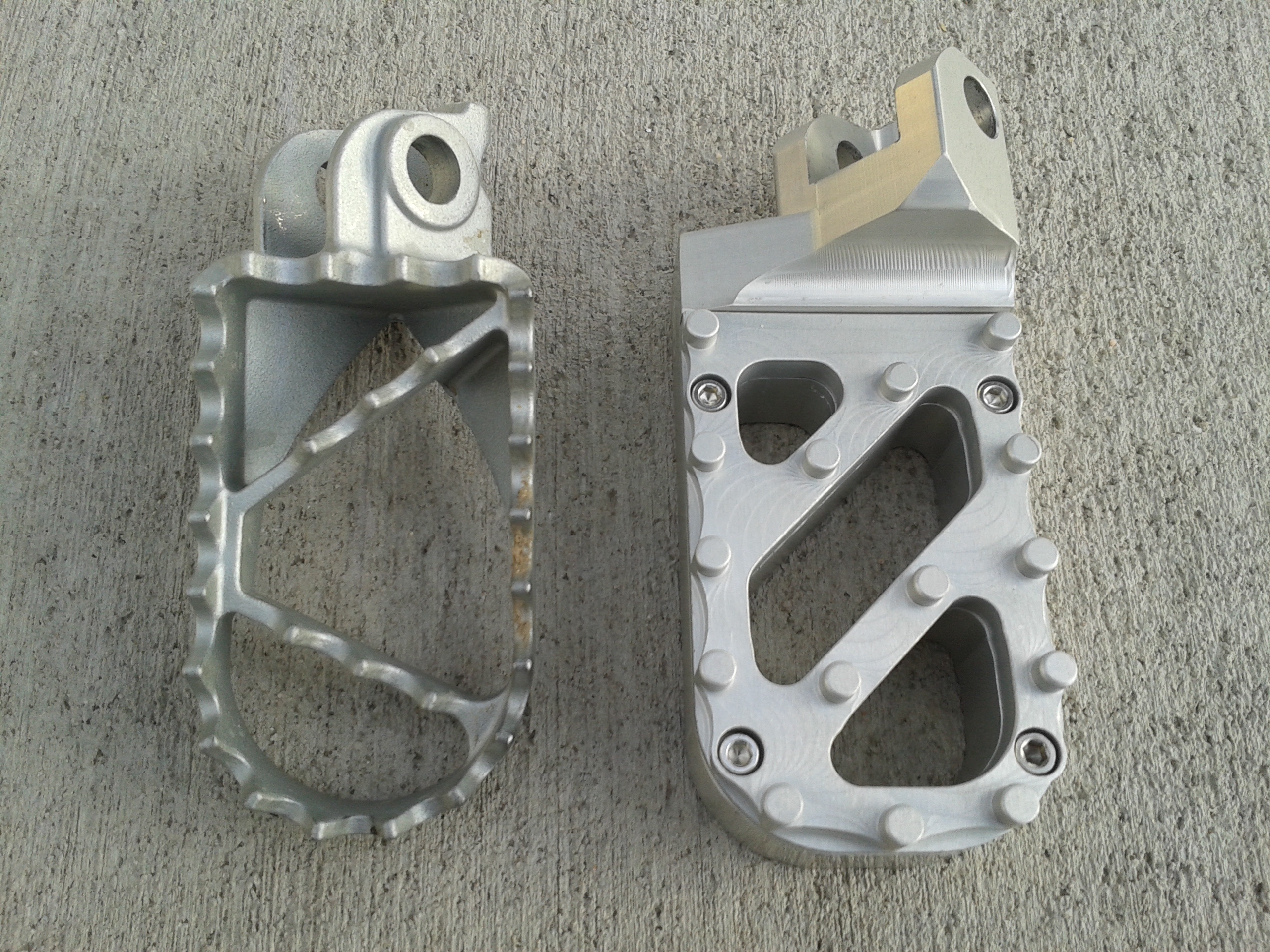 ktm 690 enduro r passenger pegs