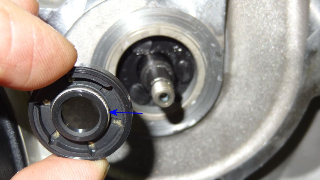 0811 KTM 450530 Water Pump Seal Replacement HowTo Adventure Rider