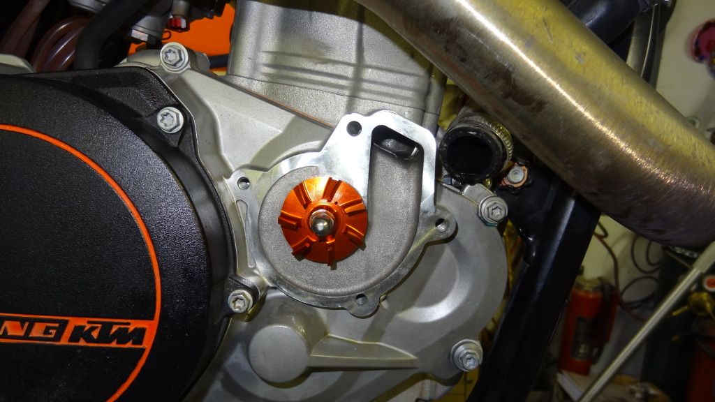 0811 KTM 450530 Water Pump Seal Replacement HowTo Adventure Rider