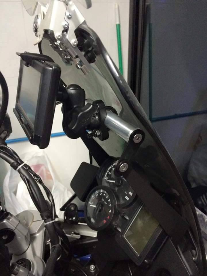 Mounting A Gps Above The Instrument Cluster F800gs