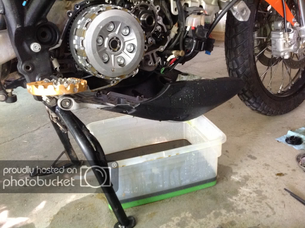 KTM 950 990 LC8 water pump and low oil pressure issue What up KTM