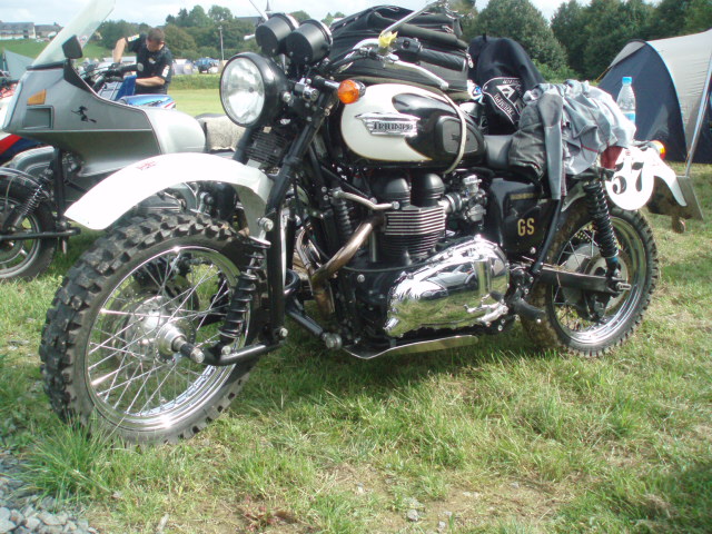 triumph scrambler sidecar