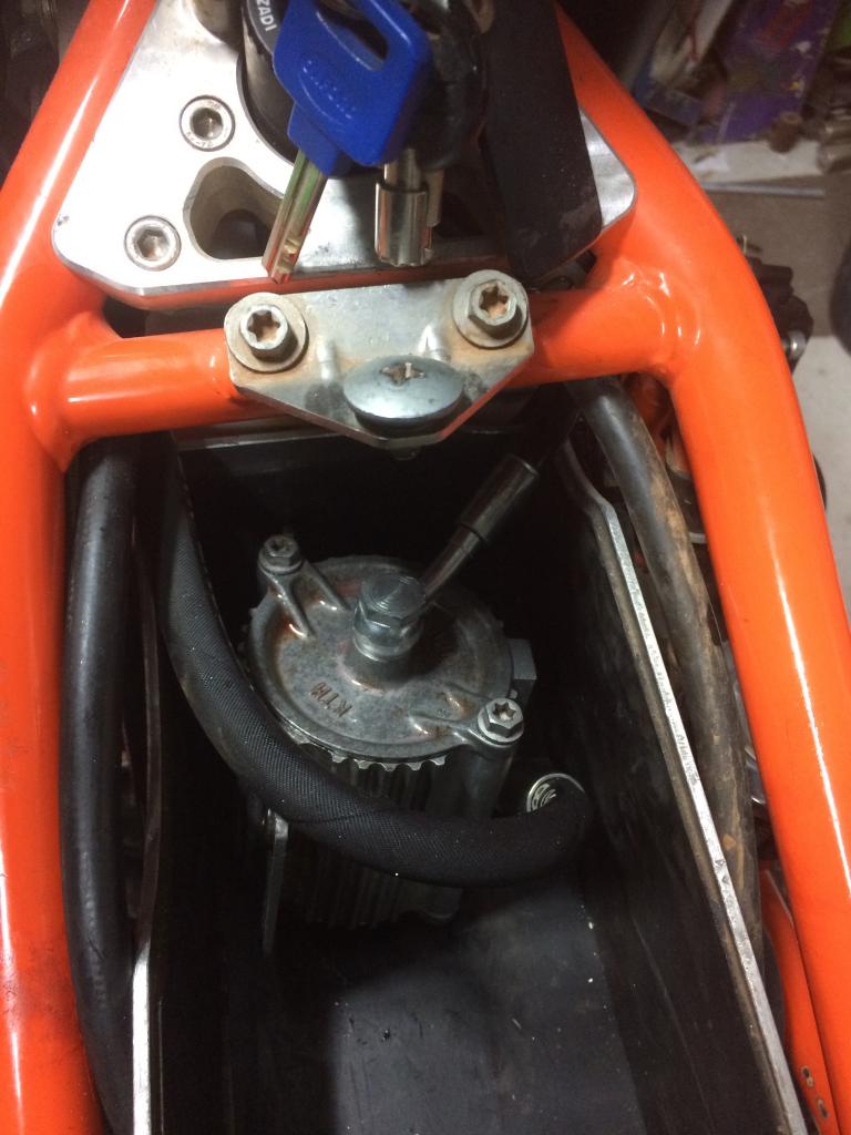 KTM690 Oil Cooler Adventure Rider