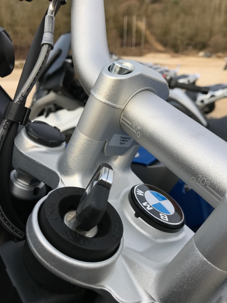 Adjusting handlebar angle what torque? Adventure Rider