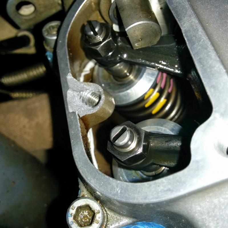 Rocker cover bolt hole broken repairable? Adventure Rider