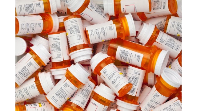 PillBottlesHero