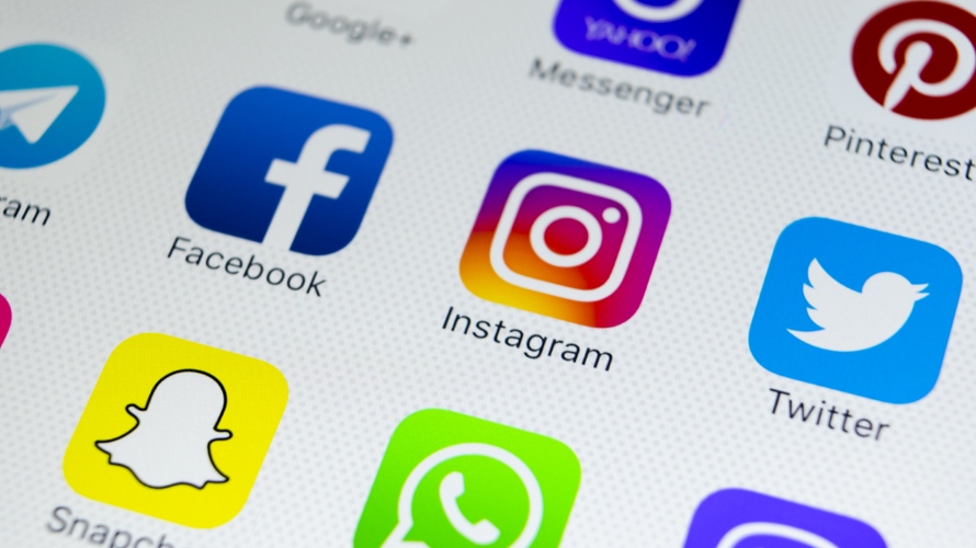 iPhoneXSocialMediaIcons