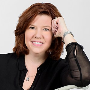 Photo of Elizabeth Lindsey