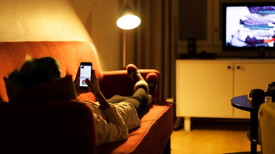 TweetingWhileWatchingTV