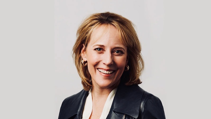 Bloomberg-Jacki-Kelley-goes-to-Dentsu-content-2019