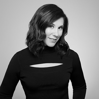 Photo of Lisa Valentino}