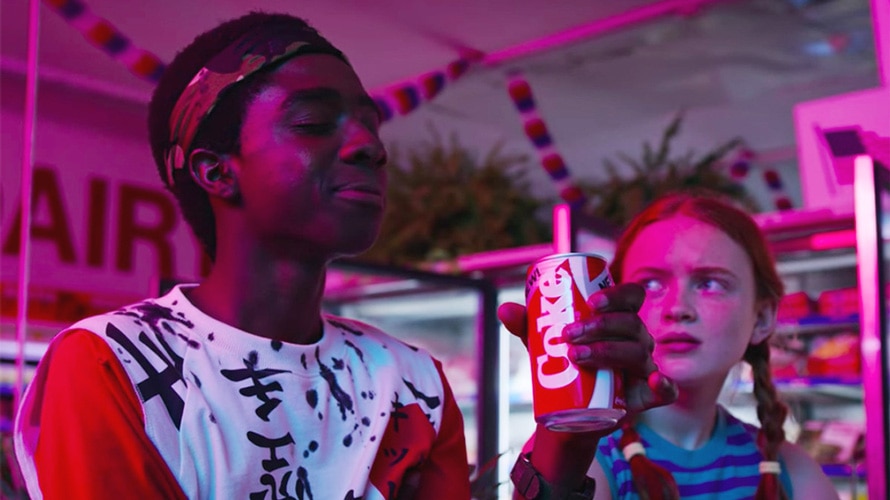 Lucas and Max drinking Coke in Stranger Things Season 3.