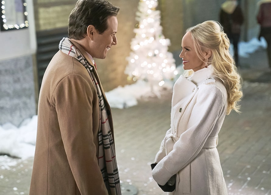 A still from the Hallmark movie A Christmas Love Story