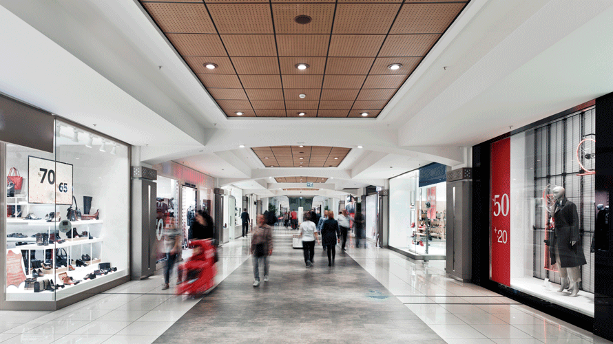 super-saturday-shopping-CONTENT-2019 people shopping in a mall