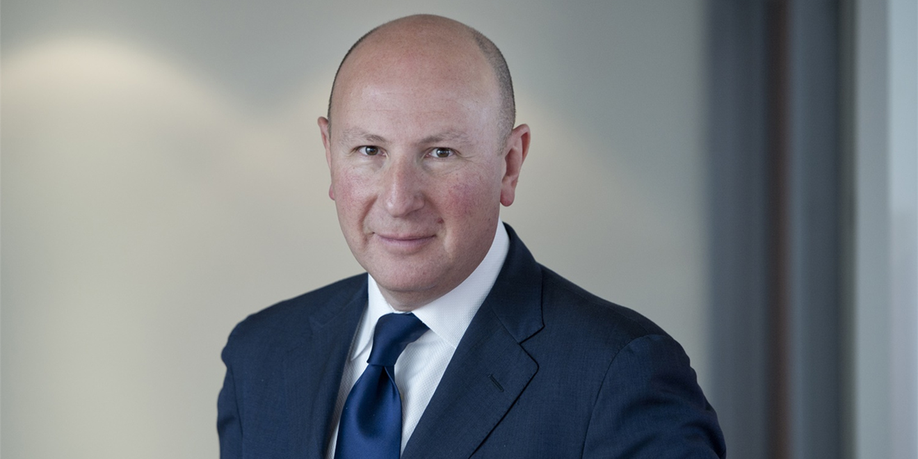 stephen-allen-mediacom-hed-page-2020 photo of a man in a blue suit