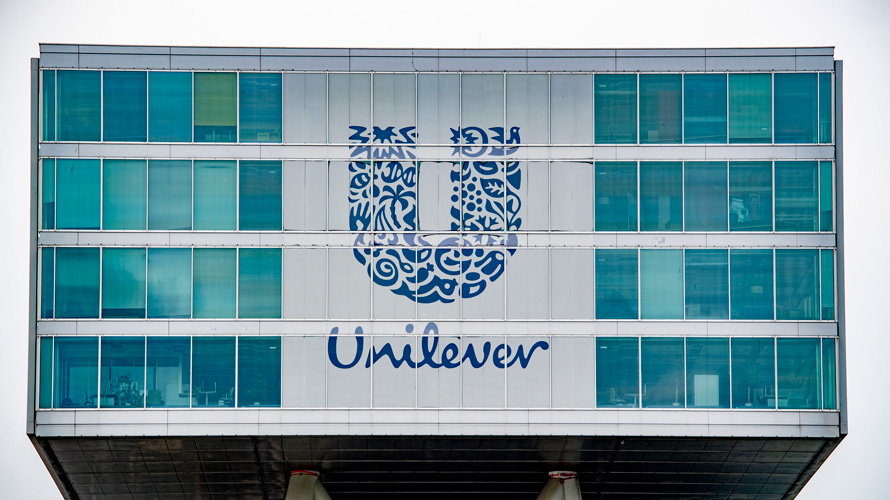 unilever-halt-advertising-spending-CONTENT-2020 a giant sign with a U and underneath says unilever on a building