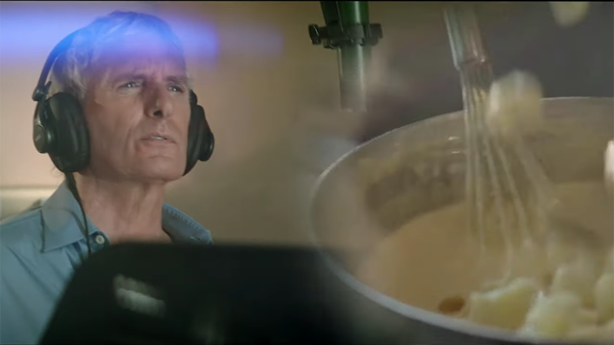 panara-michael-bolton-broccoli-mac-cheese Screenshot of Michael Bolton in new Panera ad