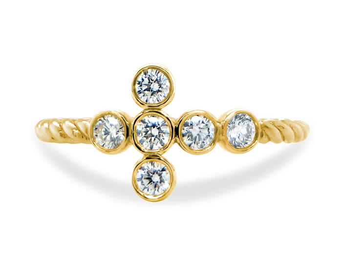 Round brilliant cut diamond ring in 18k yellow gold.