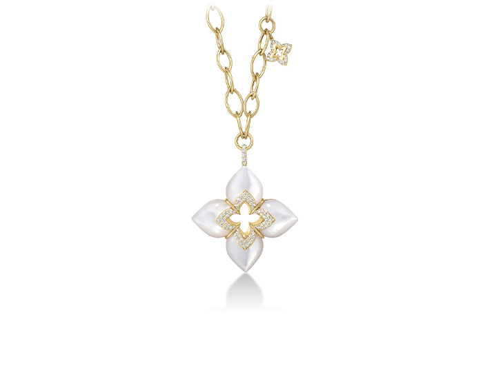 Roberto Coin Venetian Princess collection mother of pearl and round brilliant cut diamond pendant in 18k yellow gold.