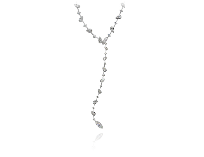 Round brilliant cut diamond necklace in 18k white gold.
