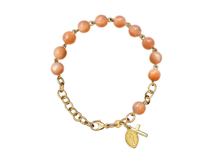 Handmade peach moonstone rosary bracelet in 18k yellow gold.