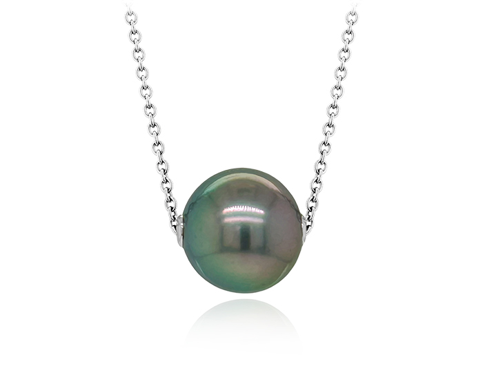 Black south sea pearl necklace in 18k white gold.