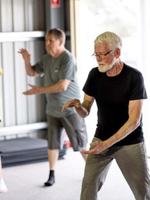 Community Qigong Online image