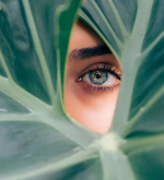 eye peeking through foliage
