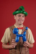 The Great Rolando with balloon animals